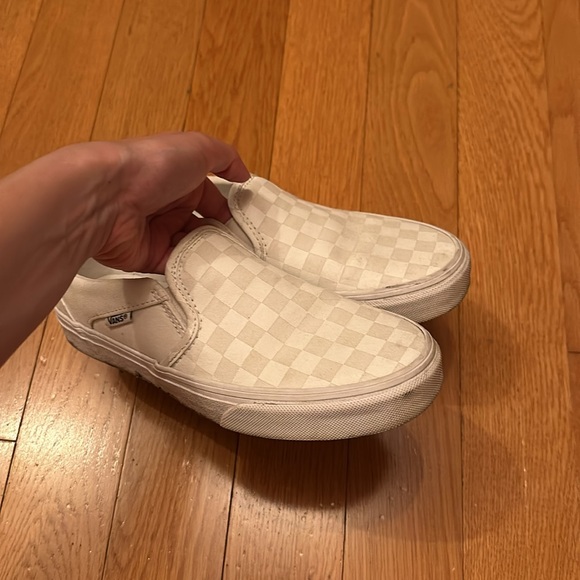 Vans - Picture 3 of 4